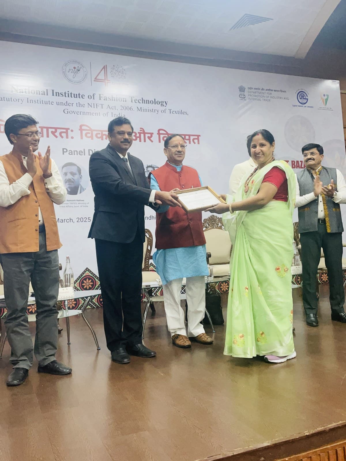 Kailash Devi honoured at NIFT Viksit Bharat: Virasat aur Vikas event under the Ministry of Textiles